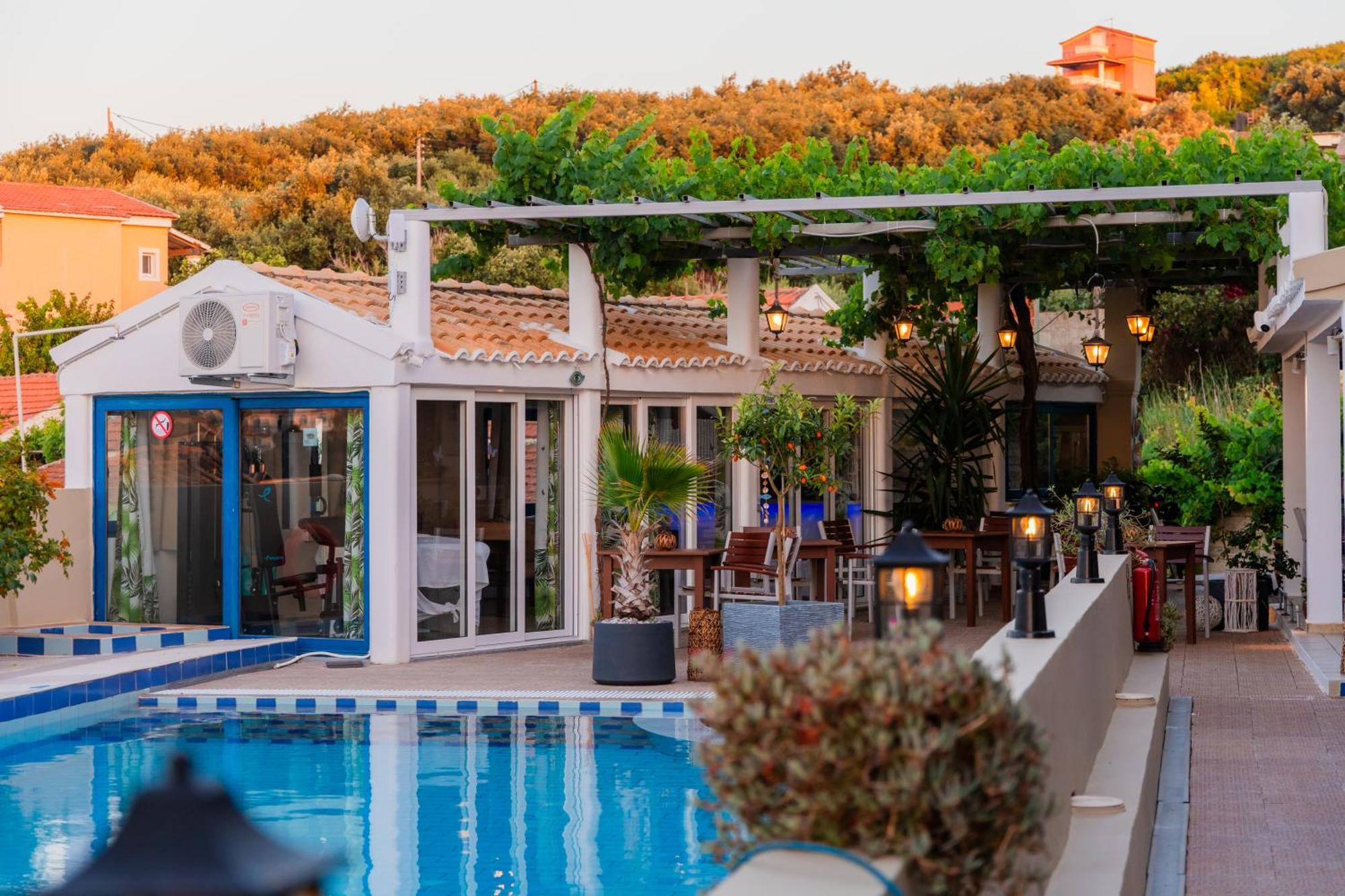 Sunsea Wellness Resort Агиос Стефанос Экстерьер фото